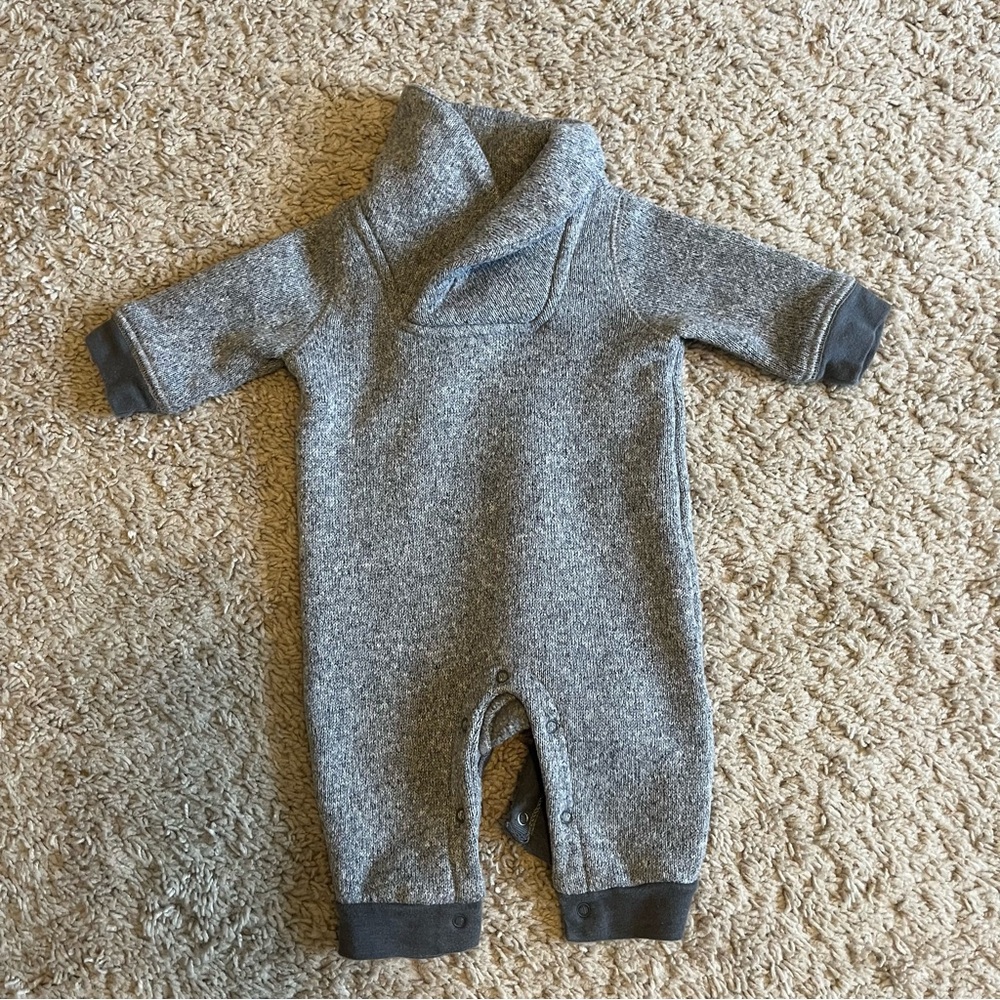 Old Navy Gray Kids Footie One Piece
